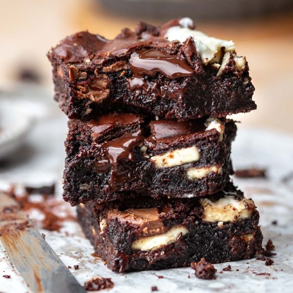 triple-chocolate-brownies-5-FEATURED